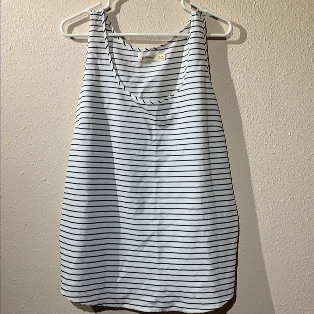 White and black shell tank